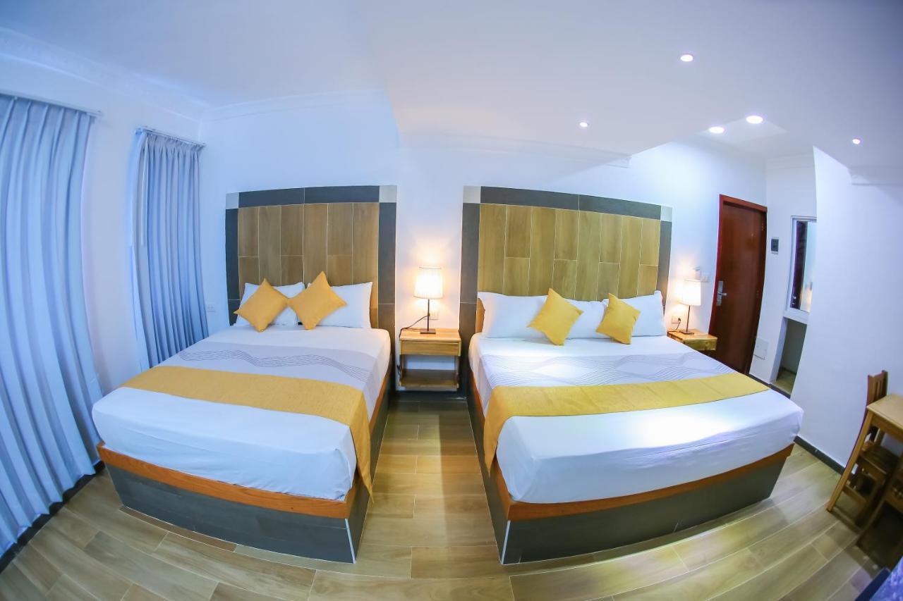 Hotel Vicentina Бока-Чика Экстерьер фото