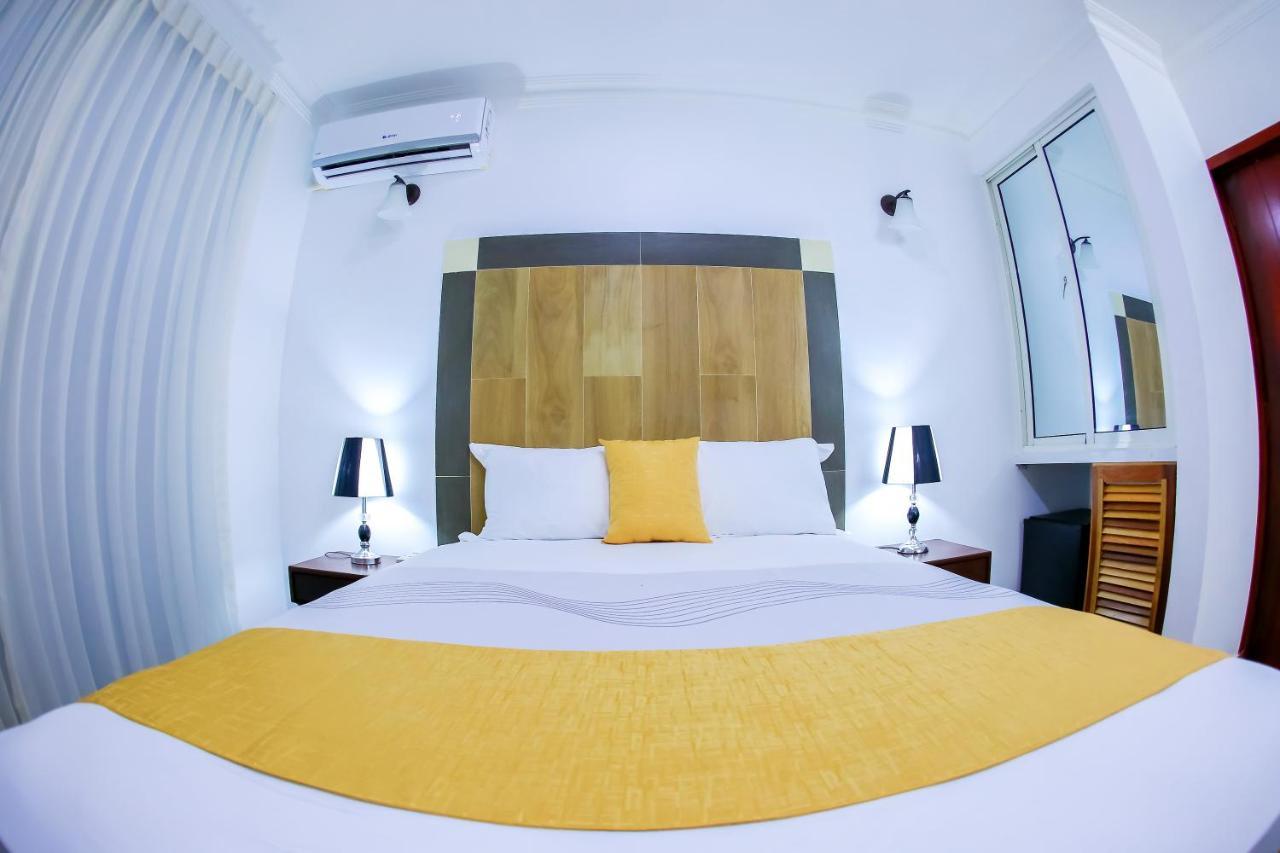 Hotel Vicentina Бока-Чика Экстерьер фото