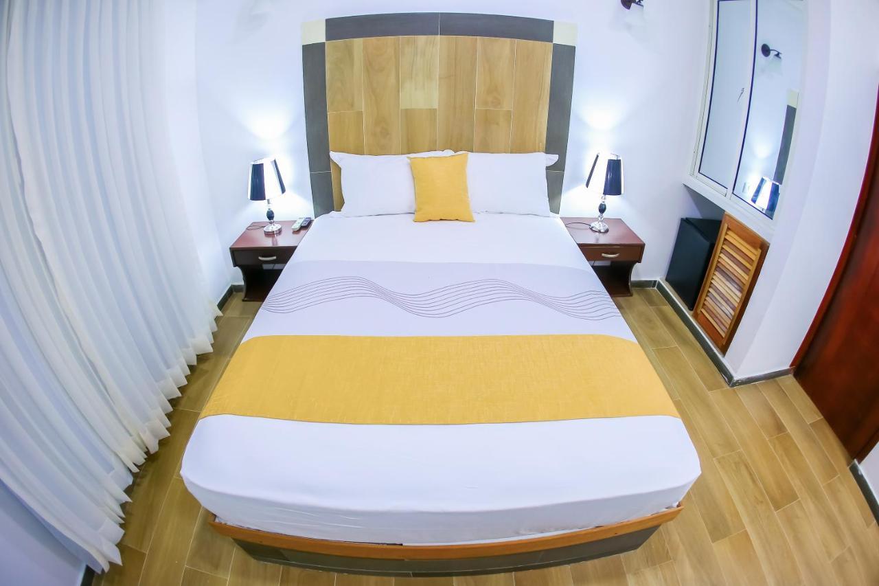 Hotel Vicentina Бока-Чика Экстерьер фото